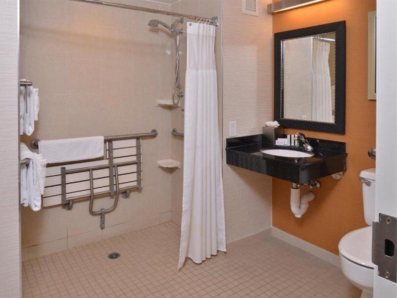 Fairfield By Marriott Rochester Henrietta/University Area Экстерьер фото