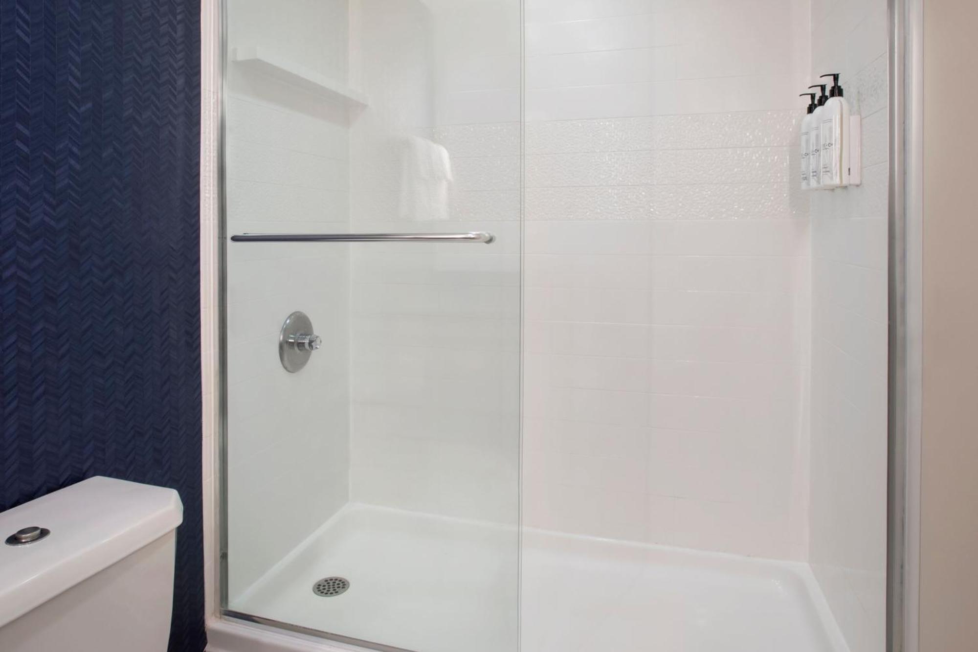 Fairfield By Marriott Rochester Henrietta/University Area Экстерьер фото