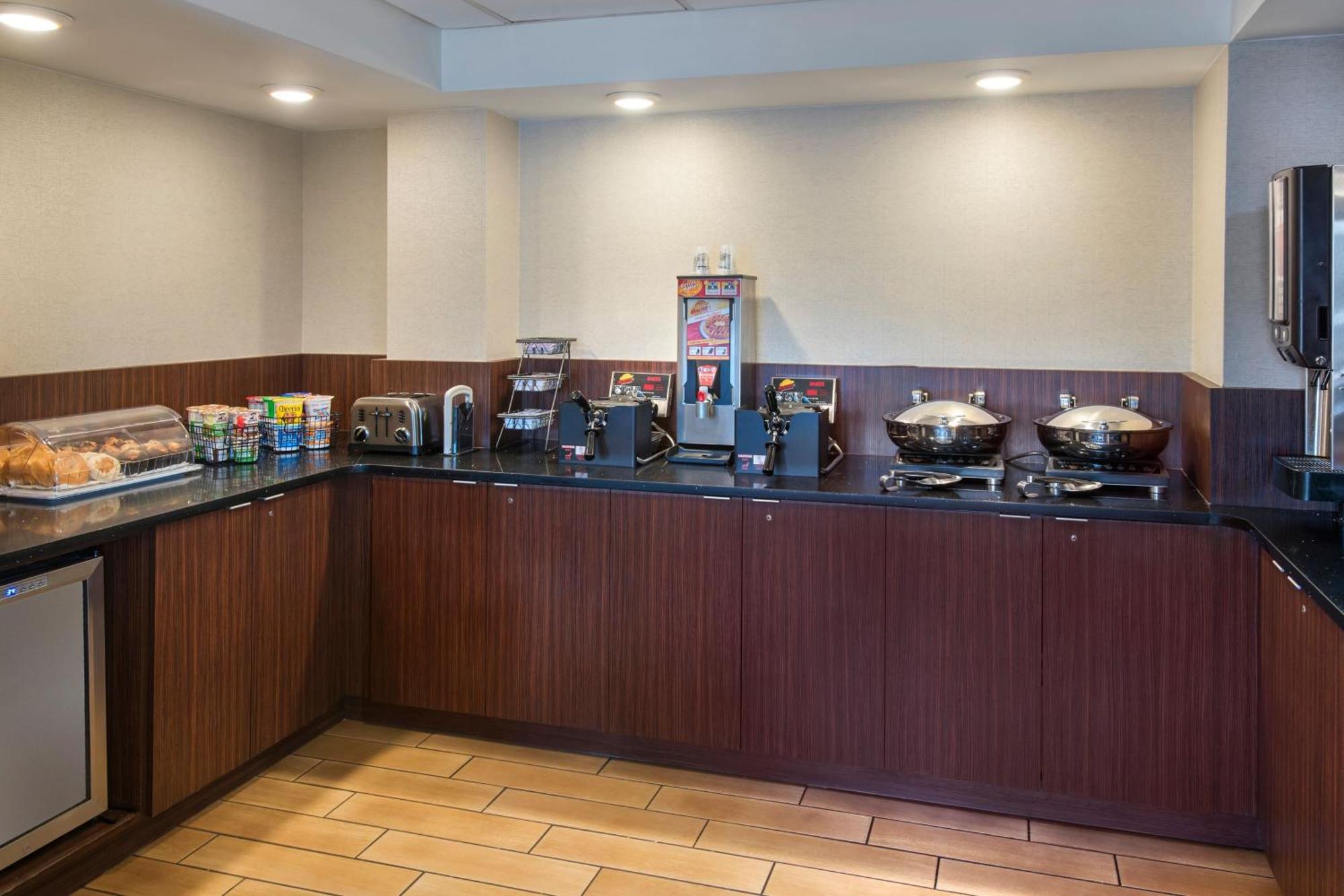 Fairfield By Marriott Rochester Henrietta/University Area Экстерьер фото