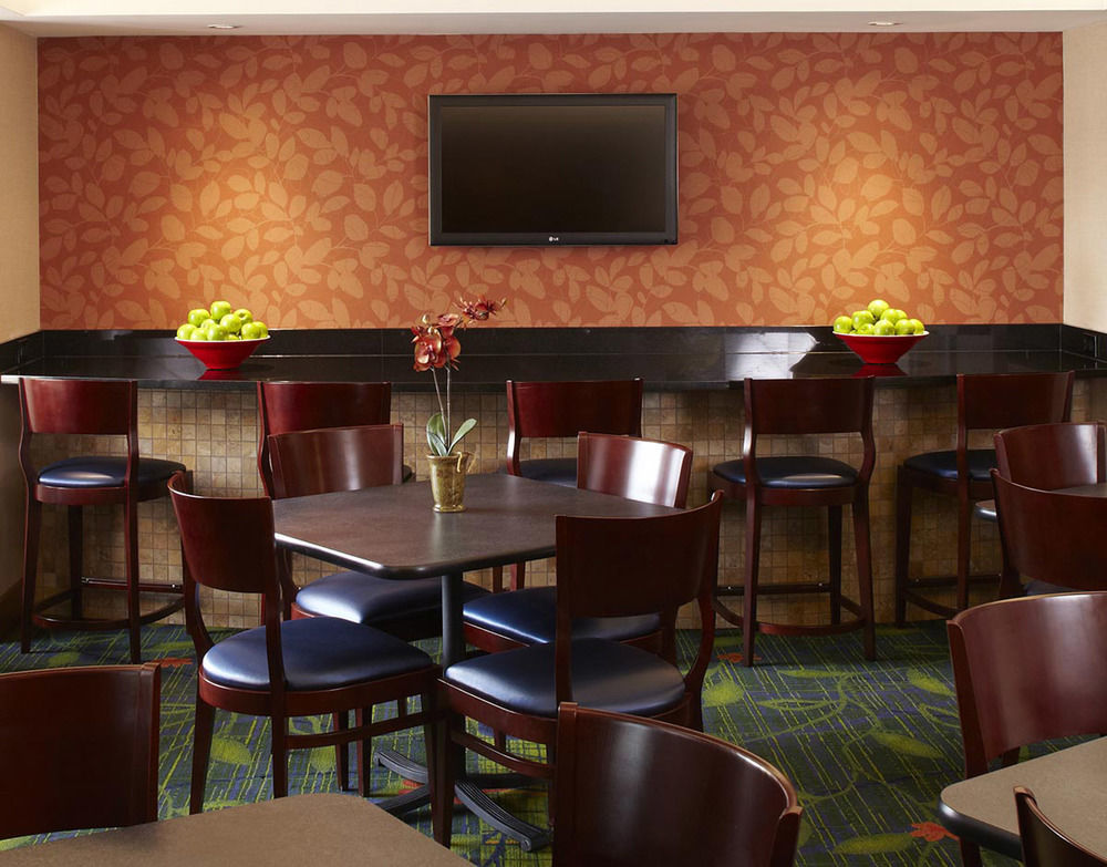 Fairfield By Marriott Rochester Henrietta/University Area Экстерьер фото