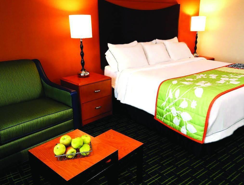 Fairfield By Marriott Rochester Henrietta/University Area Экстерьер фото